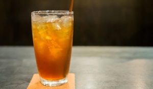 Bahaya-bagi-Kesehatan-Terlalu-Sering-Minum-Es-Teh-Manis-1-600x352
